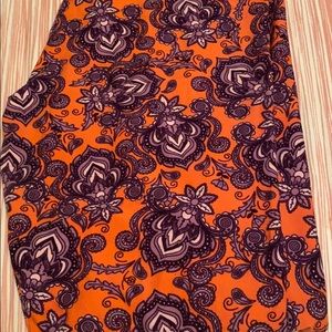 Lularoe tc leggings purple and coral